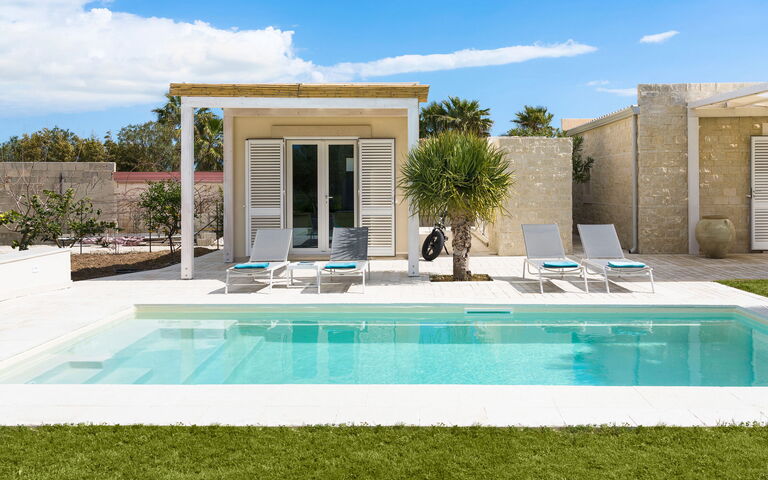 Villa Azulea: Exteriör, Trädgård, Utomhus