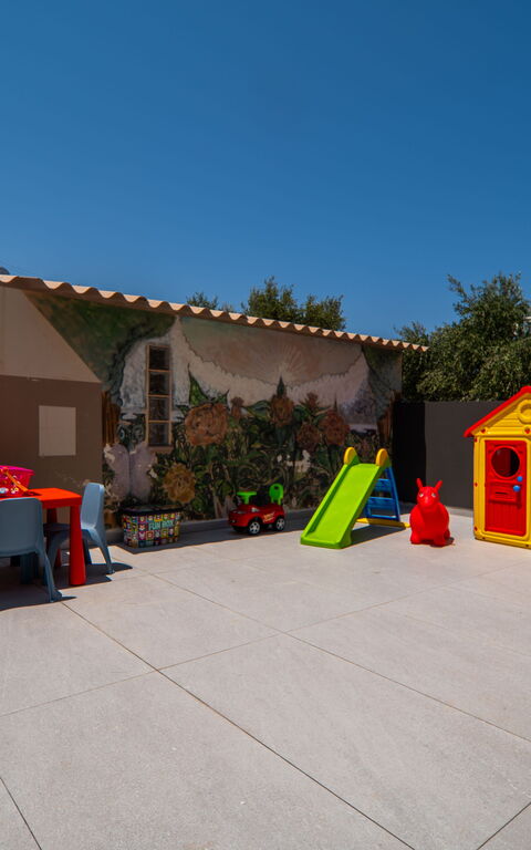 John Residence: Aktiviteter, Utomhus