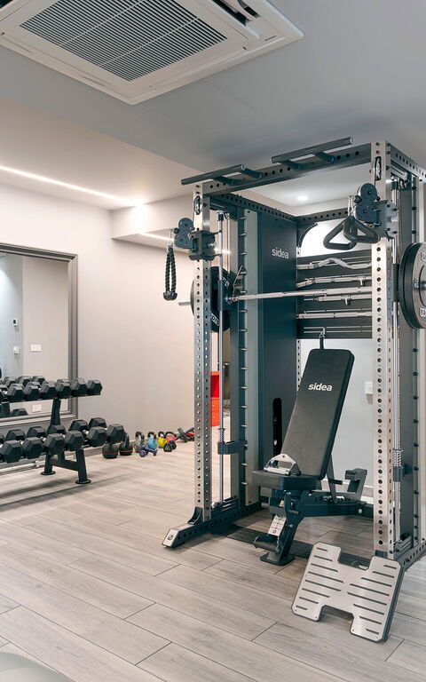 Baya Bella: Andra rummet, Välfärd