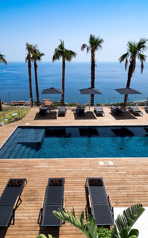 Villa Alexandra: Exteriör, slå samman, Utomhus, Visningar