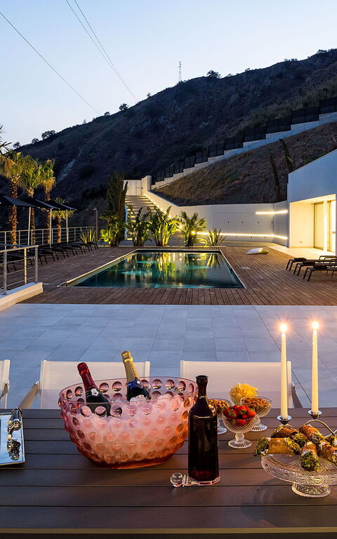 Villa Alexandra: Exteriör, Mat, Utomhus, Visningar