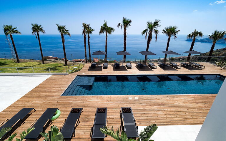 Villa Alexandra: Exteriör, slå samman, Utomhus, Visningar