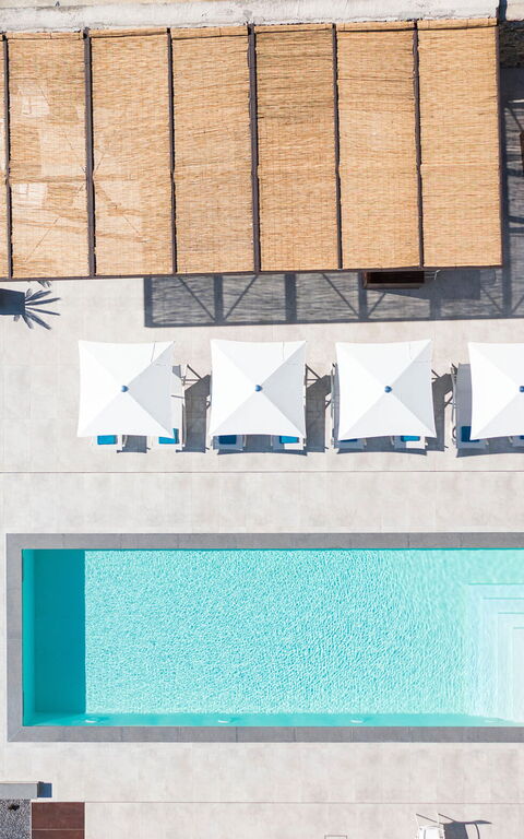 Zagara Bianca: Exteriör, slå samman, Utomhus