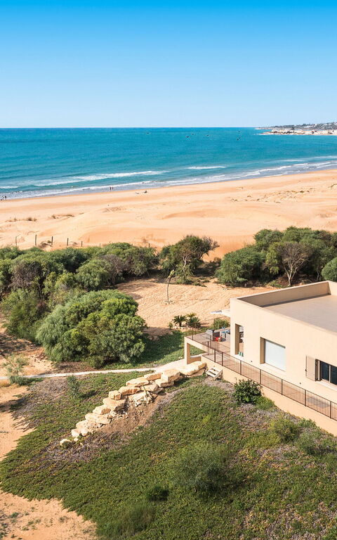 Casa Dafne: Exteriör, Utomhus, Visningar