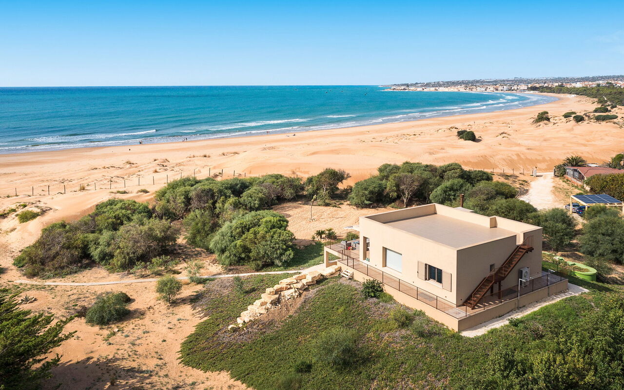 Casa Dafne: Exteriör, Utomhus, Visningar