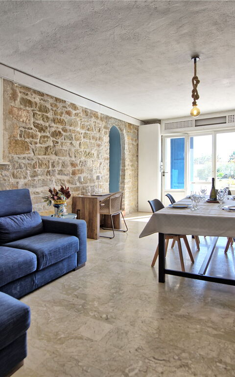 Villa Maraus: Lunchrum, Vardagsrum