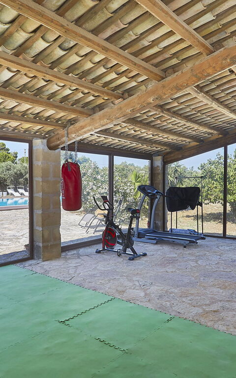 Villa Maraus: Andra rummet, Exteriör, Utomhus