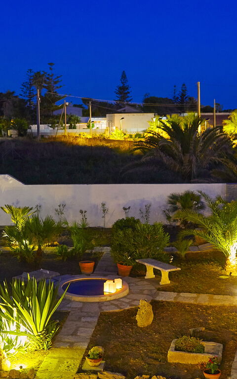 Villa Maraus: Exteriör, Trädgård, Utomhus