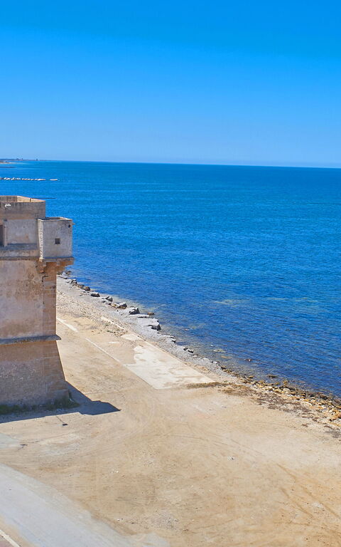 Villa Maraus: Exteriör, Utomhus, Visningar
