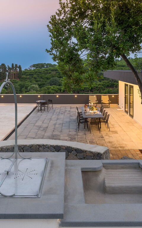 Villa Gianos: Exteriör, Utomhus