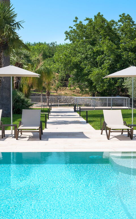 Villa Gianos: Exteriör, slå samman, Utomhus