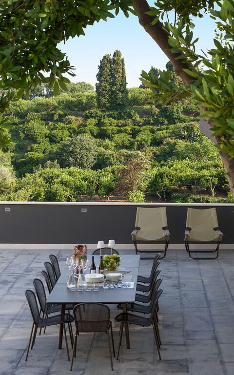 Villa Gianos: Exteriör, Utomhus