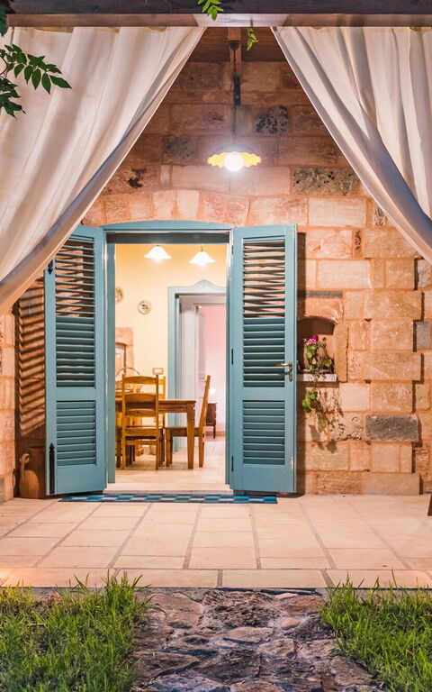 Villa Astrea: Balkong / terrass / uteplats, Exteriör, Huvudentré, Trädgård