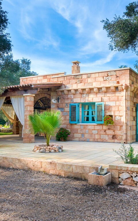 Villa Astrea: Balkong / terrass / uteplats, Exteriör, Huvudentré