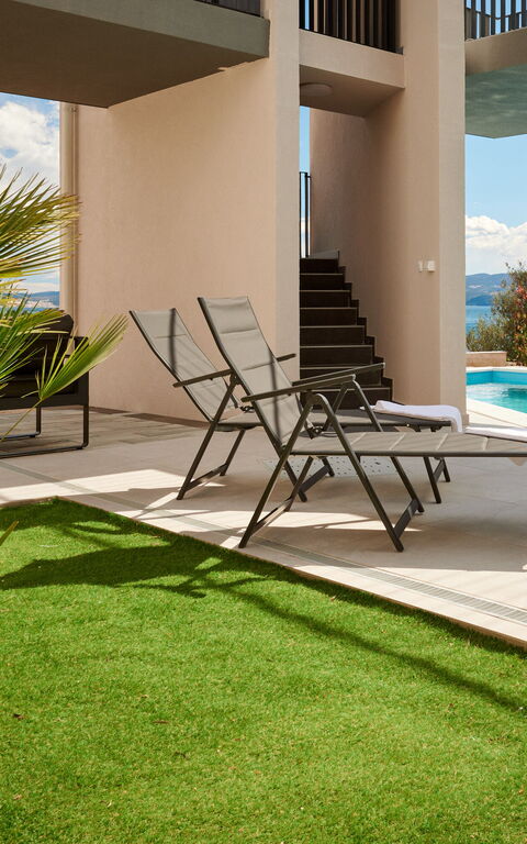 Villa Stella: slå samman, Utomhus, Visningar