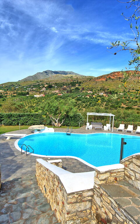 Villa Demetra: Exteriör, slå samman, Utomhus