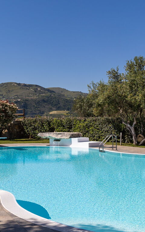 Villa Demetra: Exteriör, slå samman, Utomhus