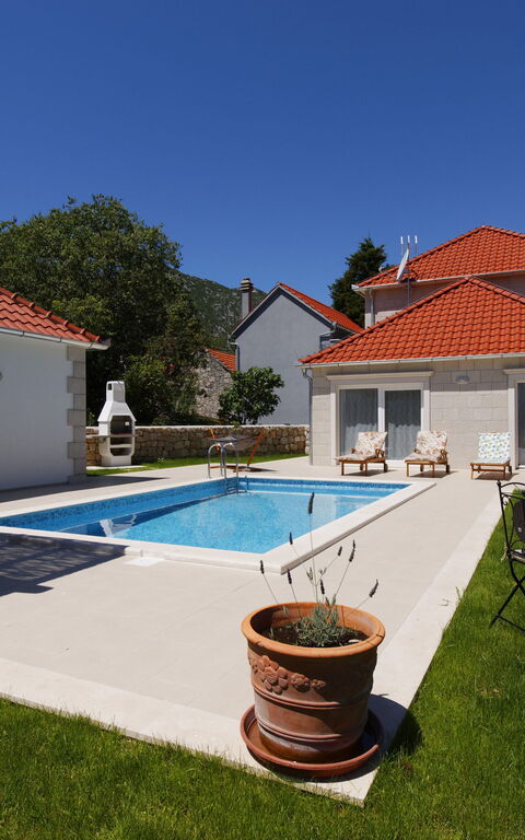 Villa Zupa: Balkong / terrass / uteplats, slå samman, Trädgård, Utomhus