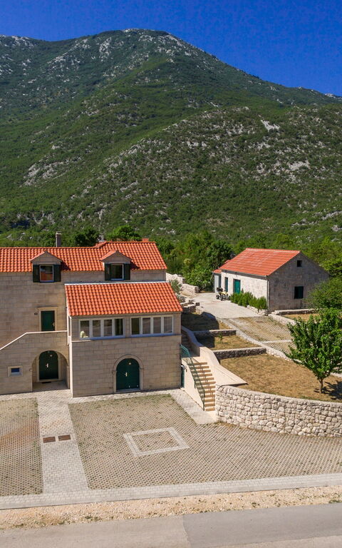 Villa Roglic: Exteriör, Trädgård, Utomhus