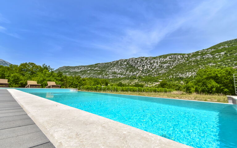 Villa Jure: slå samman