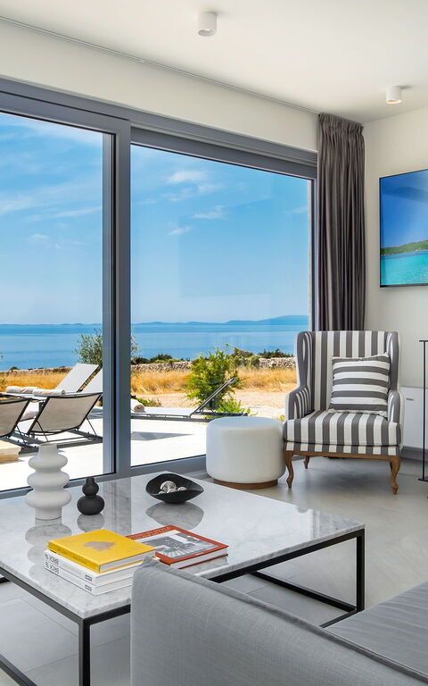 Villa Elektra: Balkong / terrass / uteplats, Vardagsrum