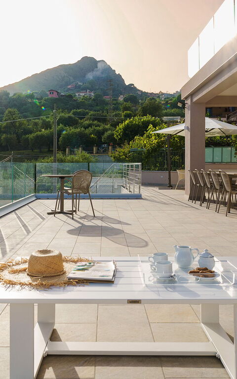 Grand Tour Villa: Exteriör, Utomhus