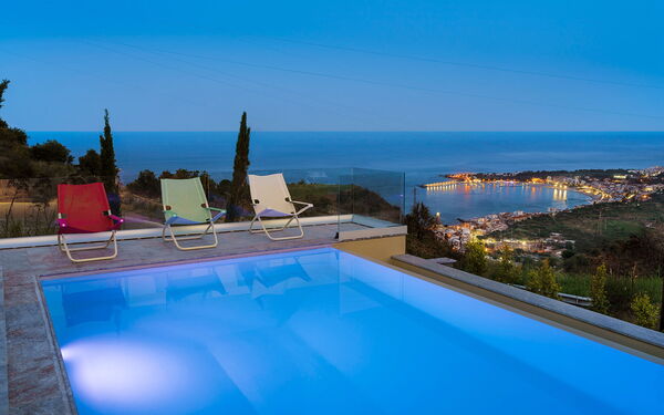 Grand Tour Villa: Exteriör, slå samman, Utomhus, Visningar