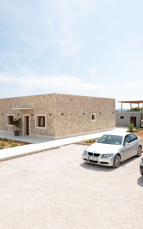 Villa Spectrum: Exteriör, Huvudentré