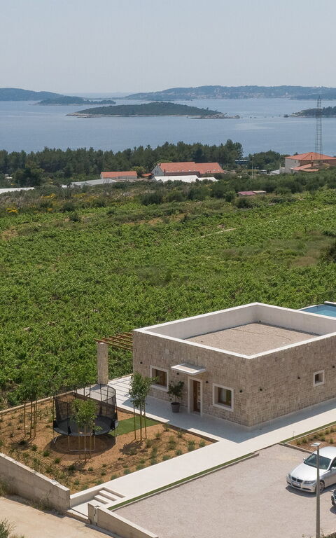 Villa Spectrum: Exteriör, Visningar