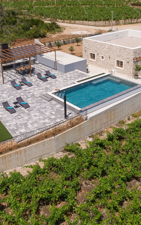 Villa Spectrum: Aktiviteter, Exteriör, slå samman, Visningar