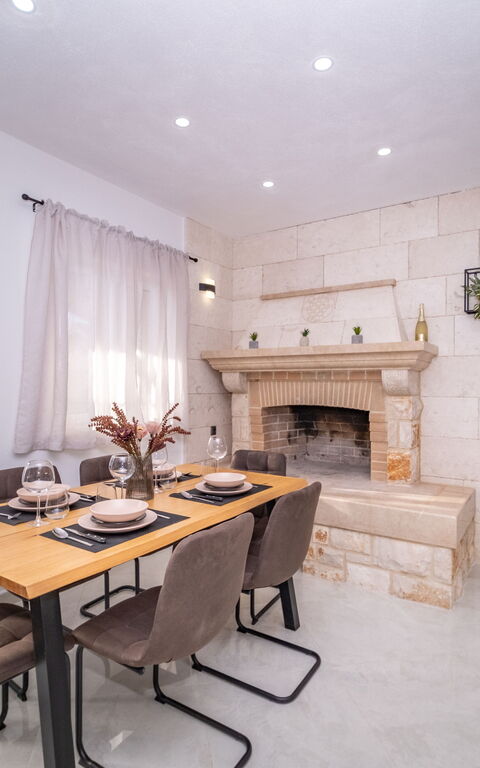 Villa Diana: Huvudentré, Kök, Lunchrum