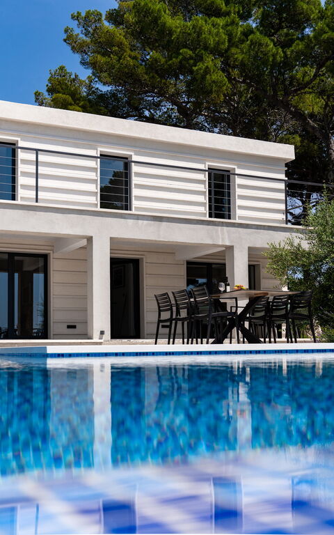 Villa Cosmic: Balkong / terrass / uteplats, Exteriör, slå samman