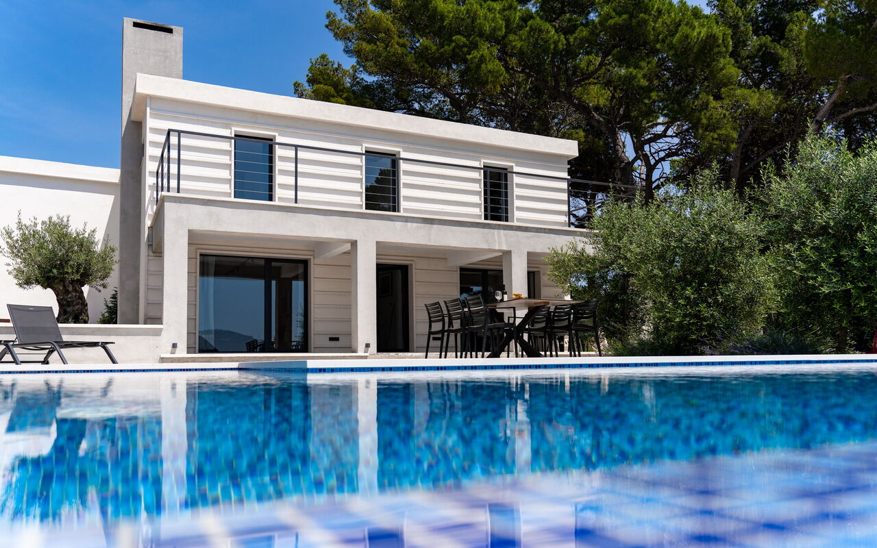 Villa Cosmic: Balkong / terrass / uteplats, Exteriör, slå samman