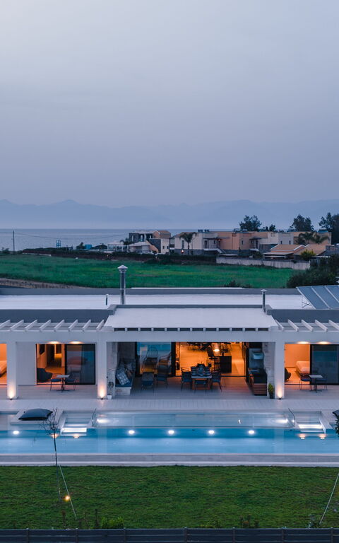 Villa Serenissima: Exteriör, slå samman, Utomhus