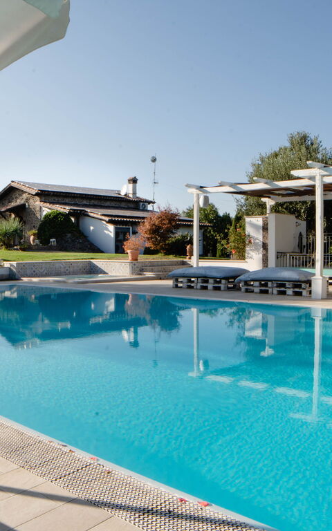 Villa Antici: Exteriör, slå samman, Utomhus