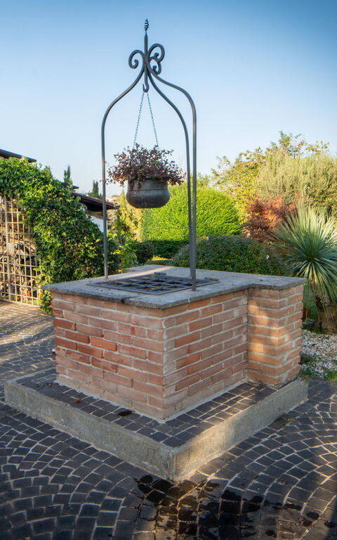 Villa Antici: Exteriör, Utomhus