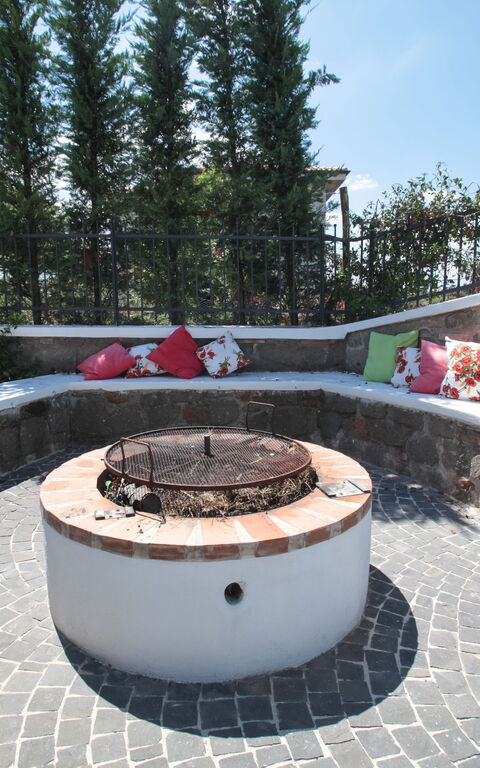 Villa Antici: Exteriör, Utomhus