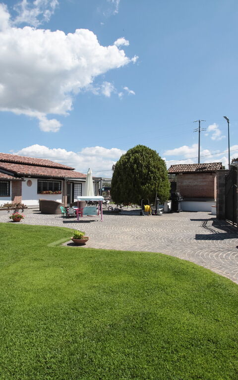 Villa Antici: Trädgård