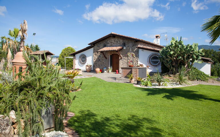 Villa Antici: Exteriör, Huvudentré, Trädgård, Utomhus