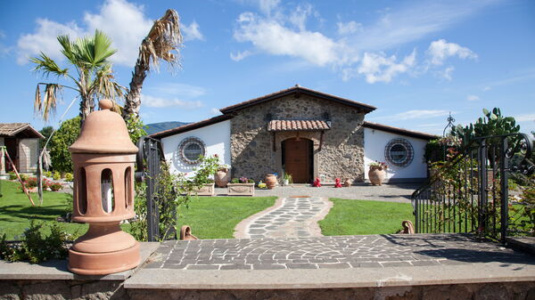 Villa Antici: Exteriör, Huvudentré, Trädgård, Utomhus