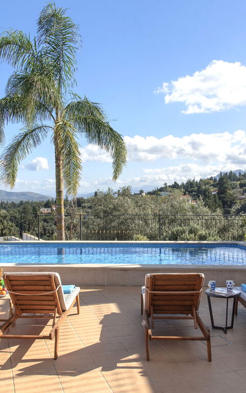 Villa Kois: Exteriör, slå samman, Utomhus, Visningar