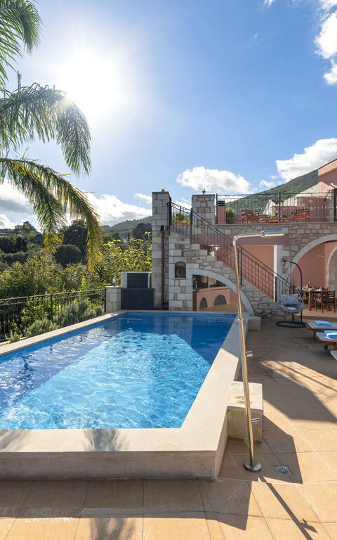 Villa Kois: Exteriör, slå samman, Utomhus, Visningar