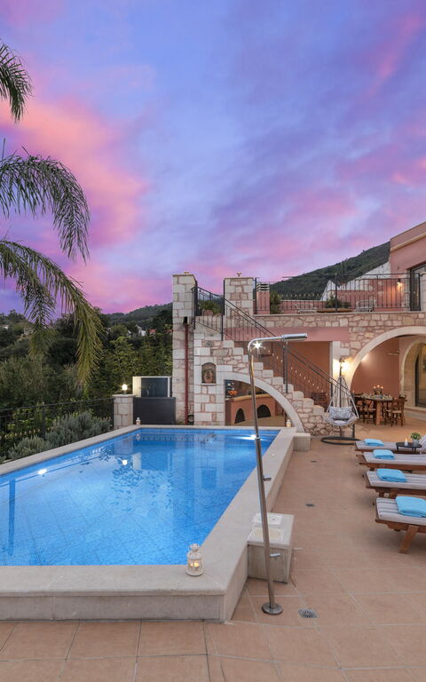 Villa Kois: Exteriör, slå samman, Utomhus, Visningar