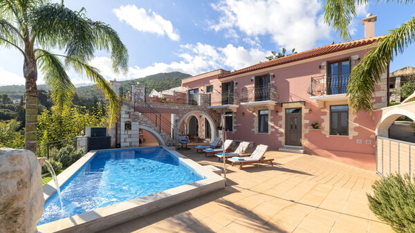 Villa Kois: Exteriör, slå samman, Utomhus