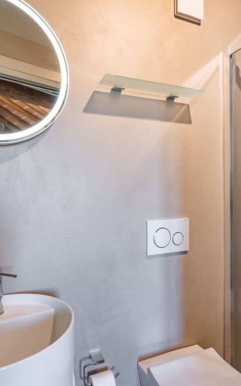 Torre Di Serre: Badrum