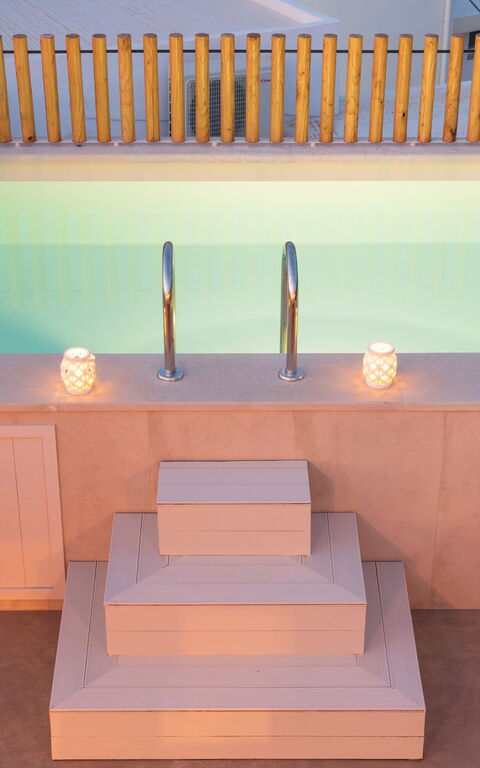 Villa Mirage: Exteriör, slå samman, Utomhus