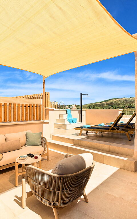 Villa Mirage: Exteriör, Utomhus