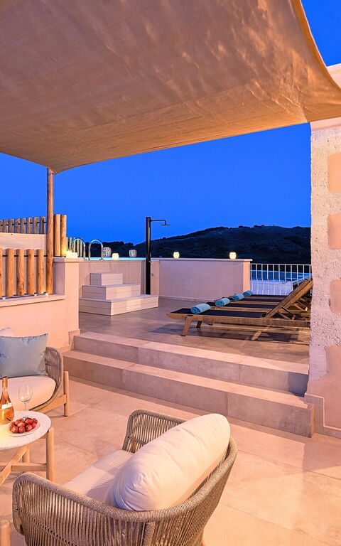 Villa Mirage: Exteriör, Utomhus