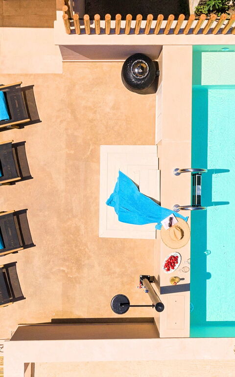 Villa Mirage: Exteriör, slå samman, Utomhus