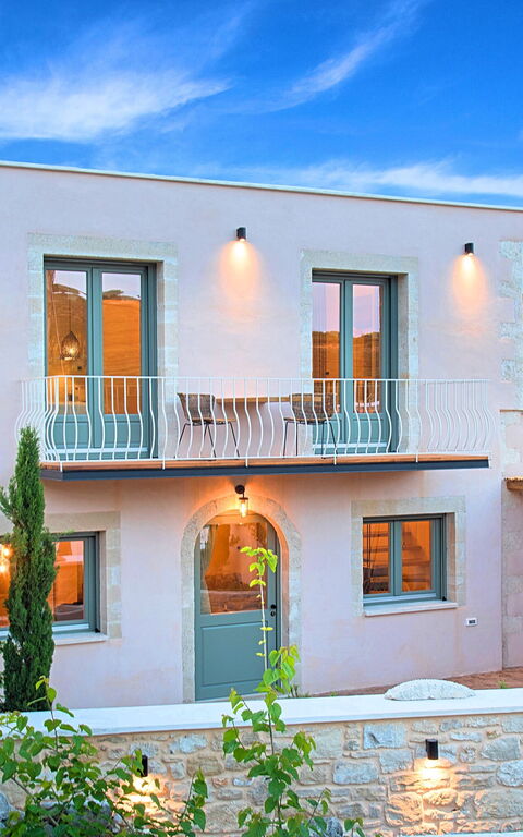 Villa Mirage: Exteriör, Huvudentré, Utomhus